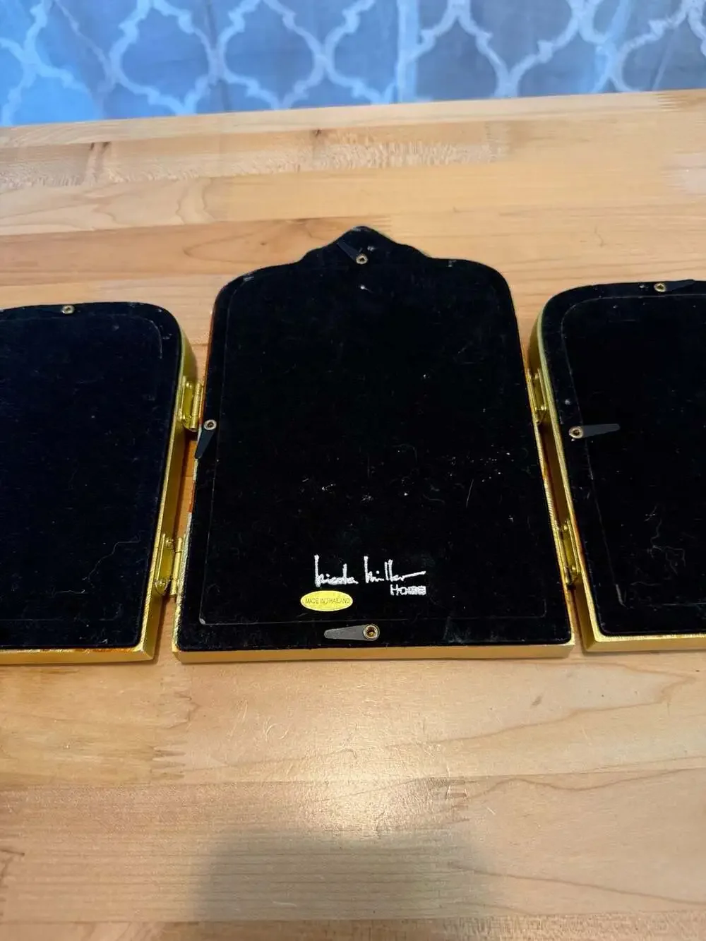 Nicole Miller Home Gold Finish Frame Set